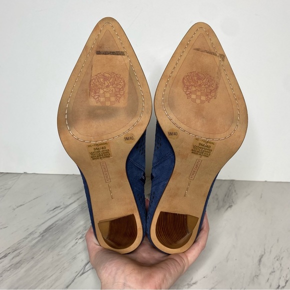Vince Camuto Yolandal Blue Cutout Suede Pointy Toe Heeled Bootie 9M - Picture 14 of 15